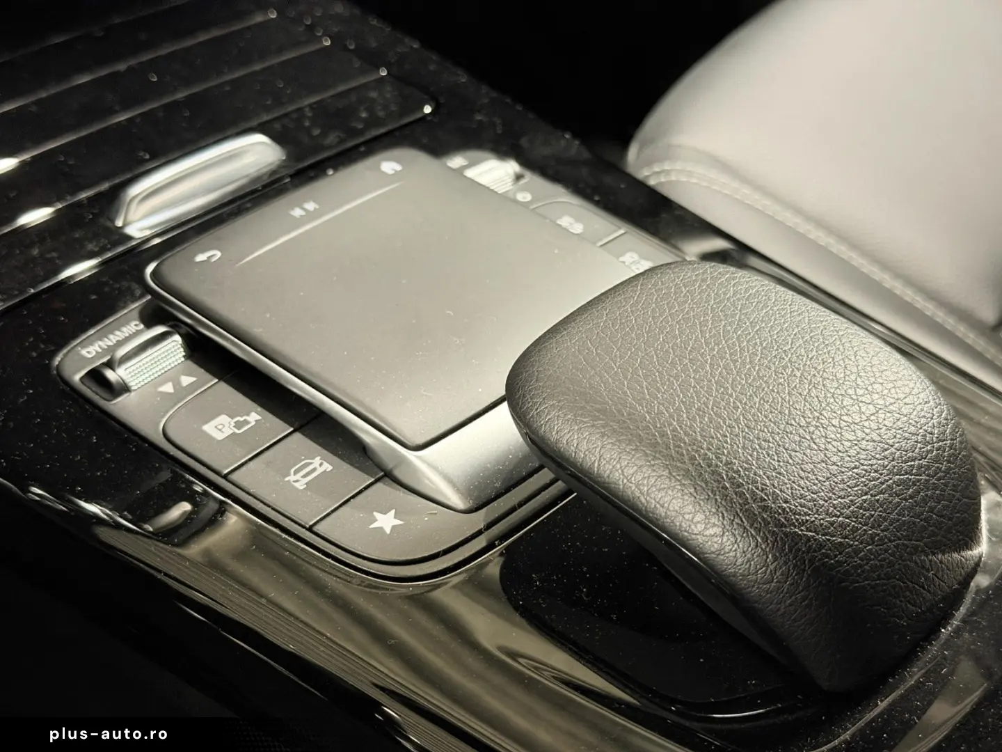 MERCEDES-BENZ CLA 250 e DCT