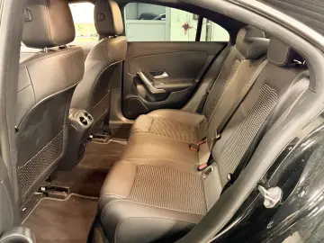 MERCEDES-BENZ CLA 250 e DCT