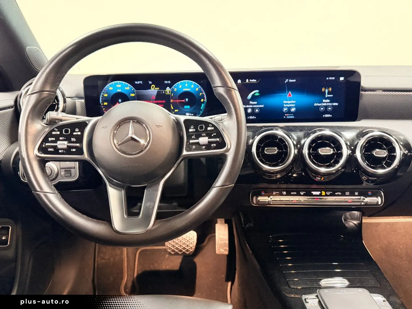 MERCEDES-BENZ CLA 250 e DCT