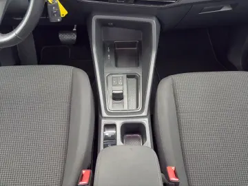 VW Caddy Maxi 2.0TDI DSG  NAVI PDC Climatronic APP