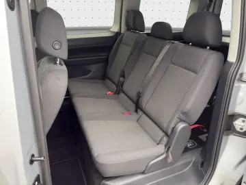 VW Caddy Maxi 2.0TDI DSG  NAVI PDC Climatronic APP