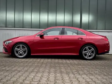 MERCEDES-BENZ CLA 200 7G-DCT AMG-Line  AHK LED CAM NAVI