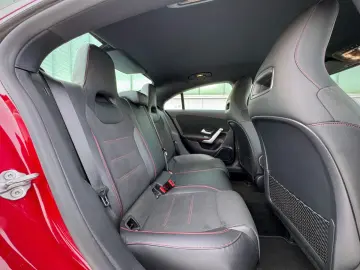 MERCEDES-BENZ CLA 200 7G-DCT AMG-Line  AHK LED CAM NAVI