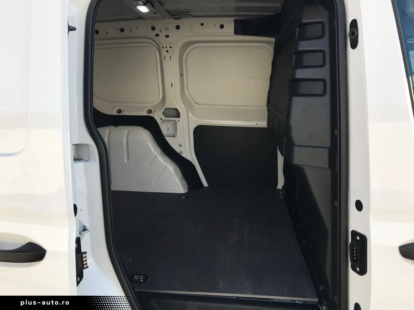 VOLKSWAGEN CADDY COMFORTLINE