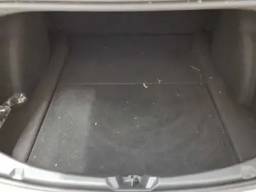 TESLA Model 3 Langstreckenbatt. Allradantrieb