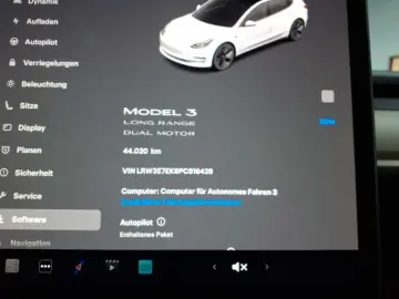 TESLA Model 3 Langstreckenbatt. Allradantrieb