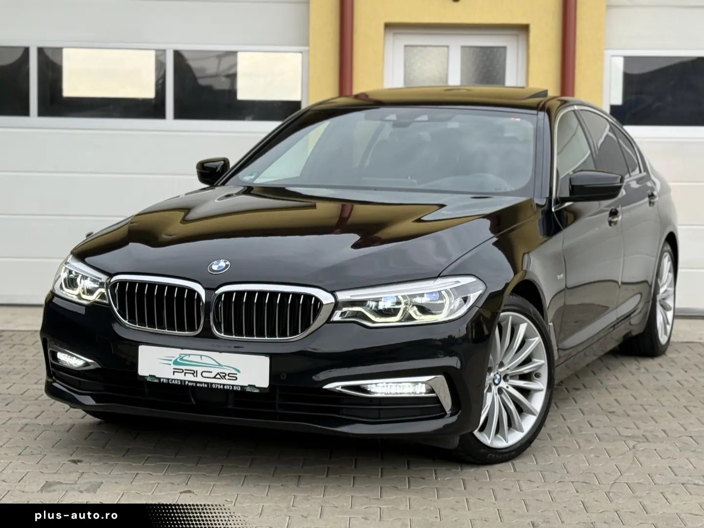 BMW Seria 5 520d xDrive Aut. Luxury Line