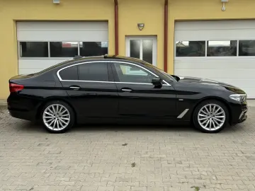 BMW Seria 5 520d xDrive Aut. Luxury Line