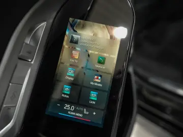 BMW 740 d xD M Sport B W-DIAMOND SKY-LOUNGE FOND-ENT