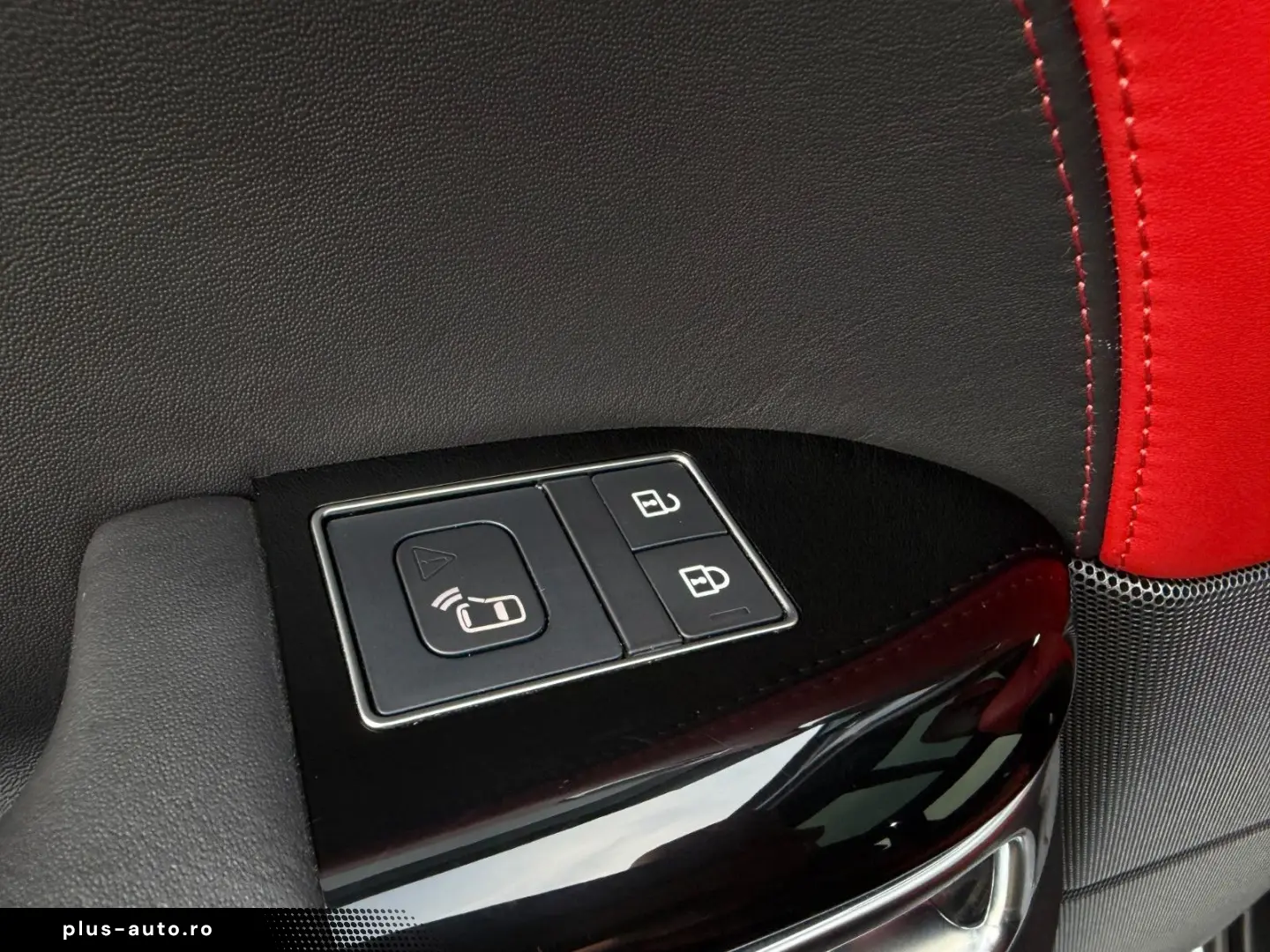 LAND ROVER Range Rover Sport P400e AUTOBIOGRAPHY Soft close