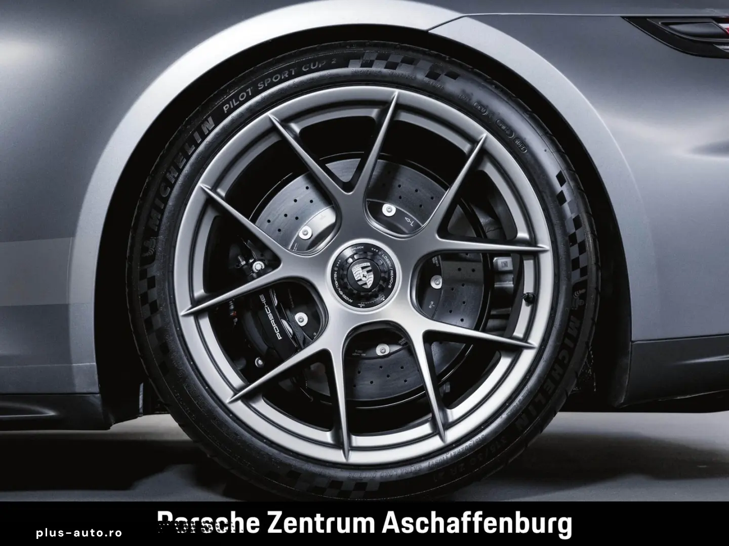 PORSCHE 911 GT3 mit Touring Paket Leichtbau Lift Chrono
