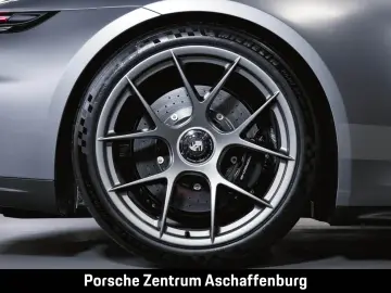 PORSCHE 911 GT3 mit Touring Paket Leichtbau Lift Chrono