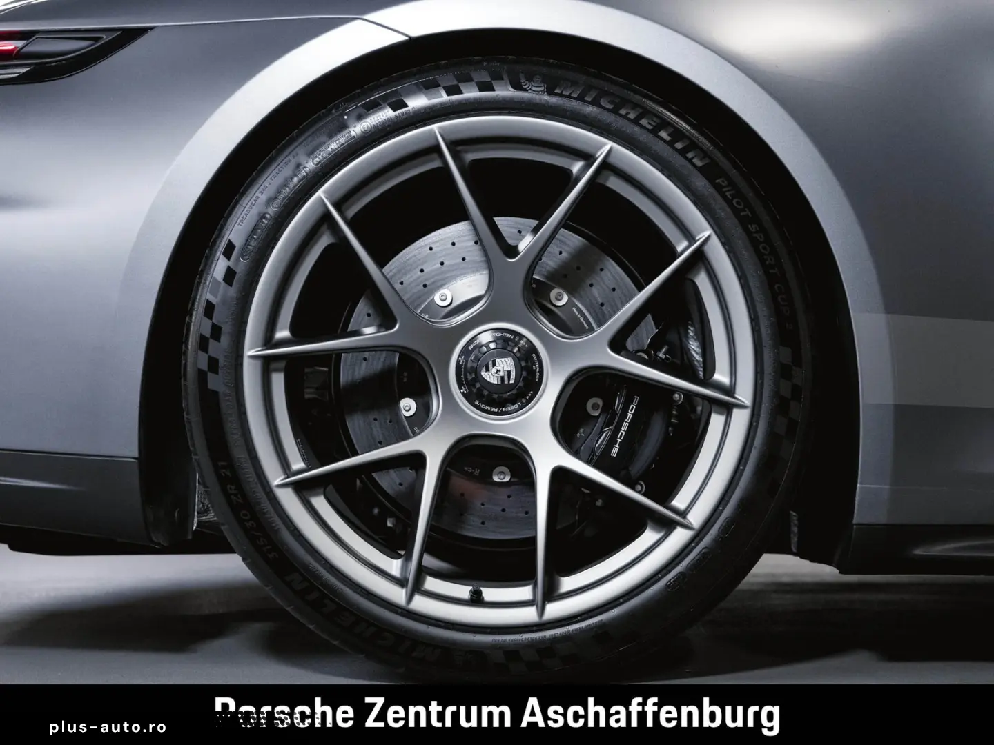 PORSCHE 911 GT3 mit Touring Paket Leichtbau Lift Chrono