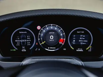 PORSCHE 911 GT3 mit Touring Paket Leichtbau Lift Chrono