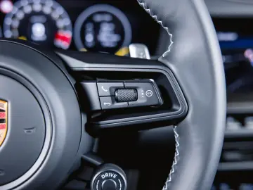 PORSCHE 911 GT3 mit Touring Paket Leichtbau Lift Chrono