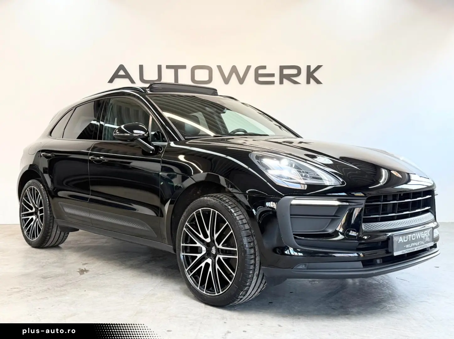 PORSCHE Macan T PANO 21  KAM