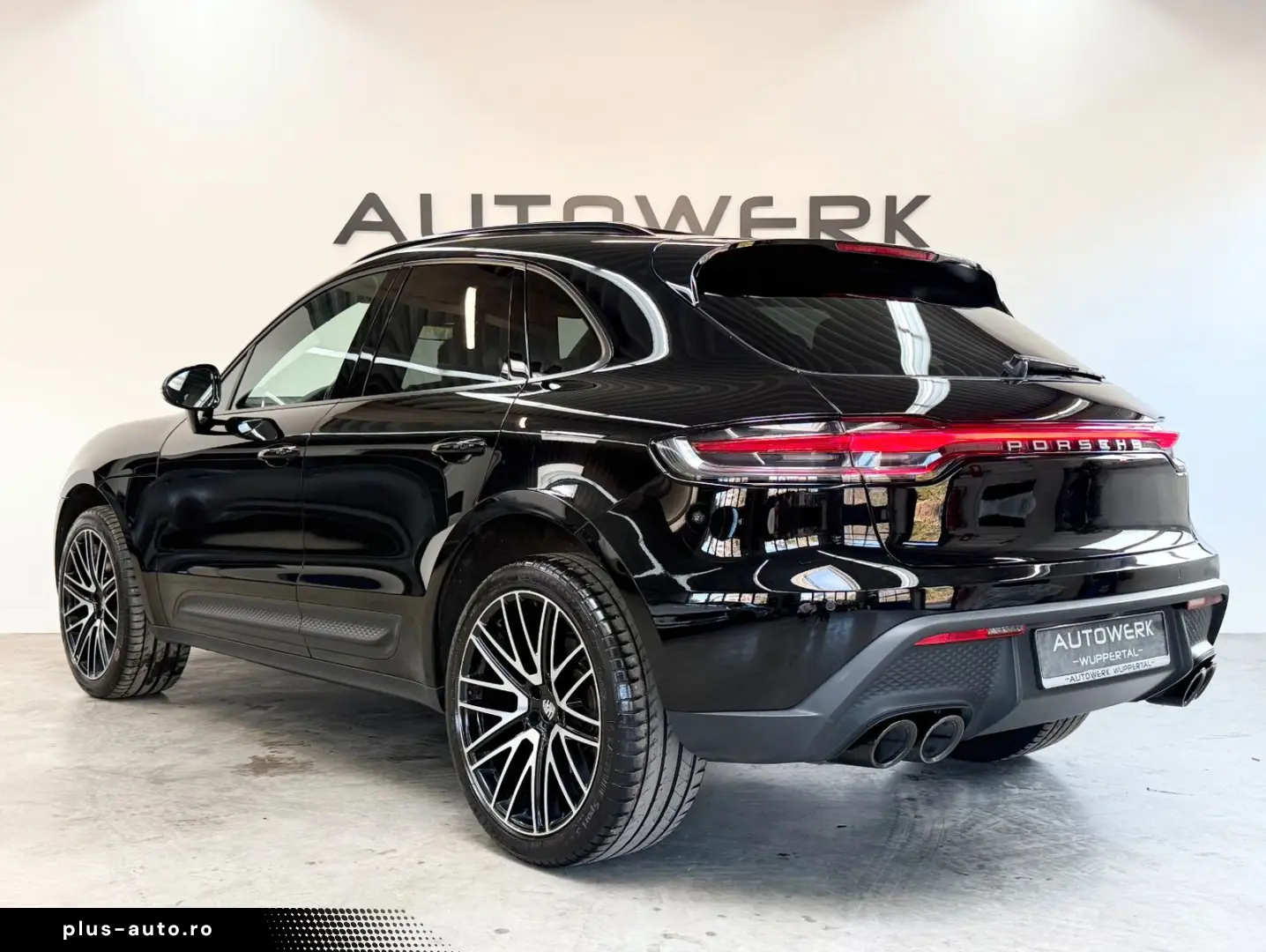 PORSCHE Macan T PANO 21  KAM