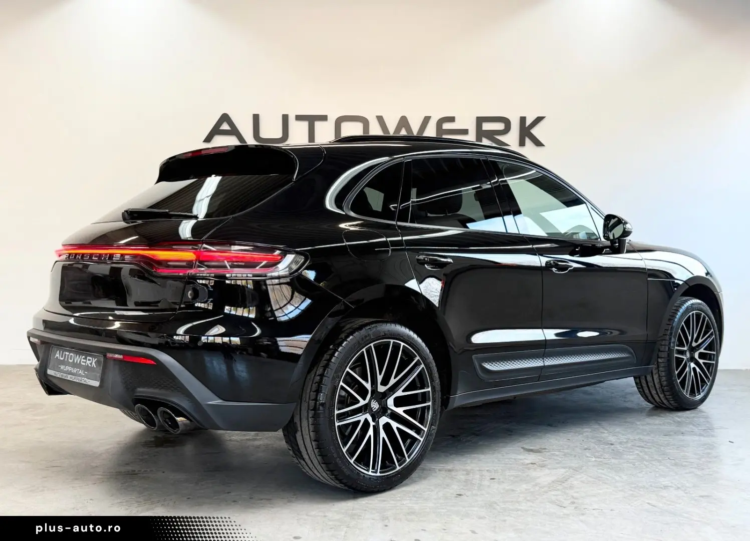 PORSCHE Macan T PANO 21  KAM