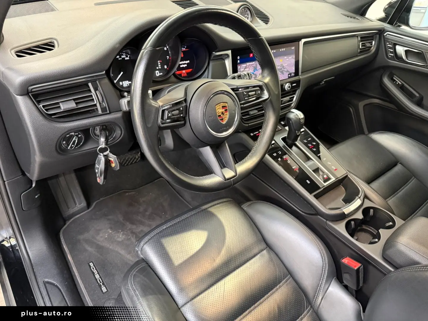 PORSCHE Macan T PANO 21  KAM