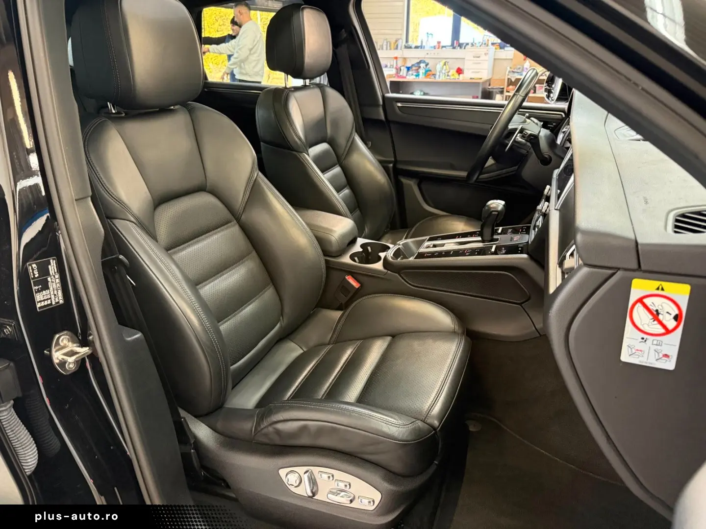 PORSCHE Macan T PANO 21  KAM