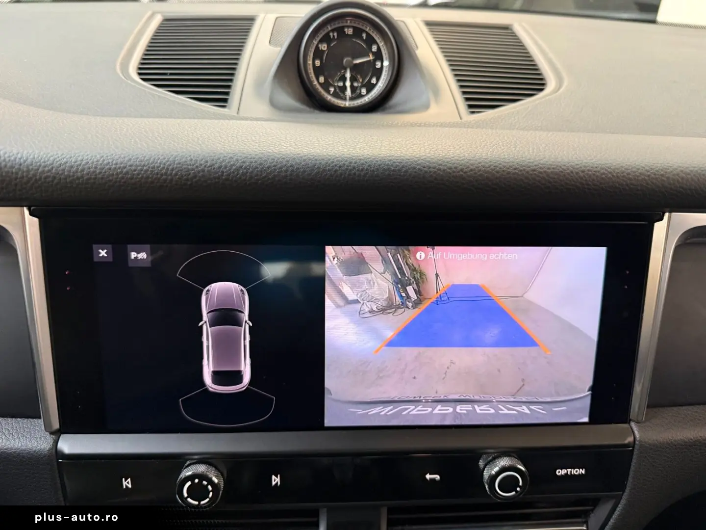 PORSCHE Macan T PANO 21  KAM