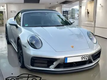 PORSCHE 992 GTS  Matrix   GT-Silber