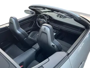 PORSCHE 992 GTS  Matrix   GT-Silber