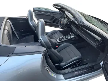 PORSCHE 992 GTS  Matrix   GT-Silber