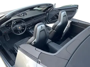 PORSCHE 992 GTS  Matrix   GT-Silber