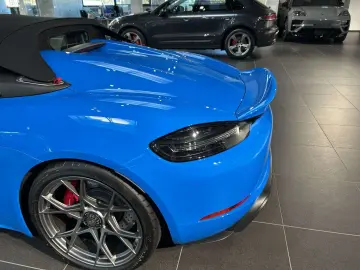 PORSCHE 718 Spyder RS Liftsystem-VA BOSE kam