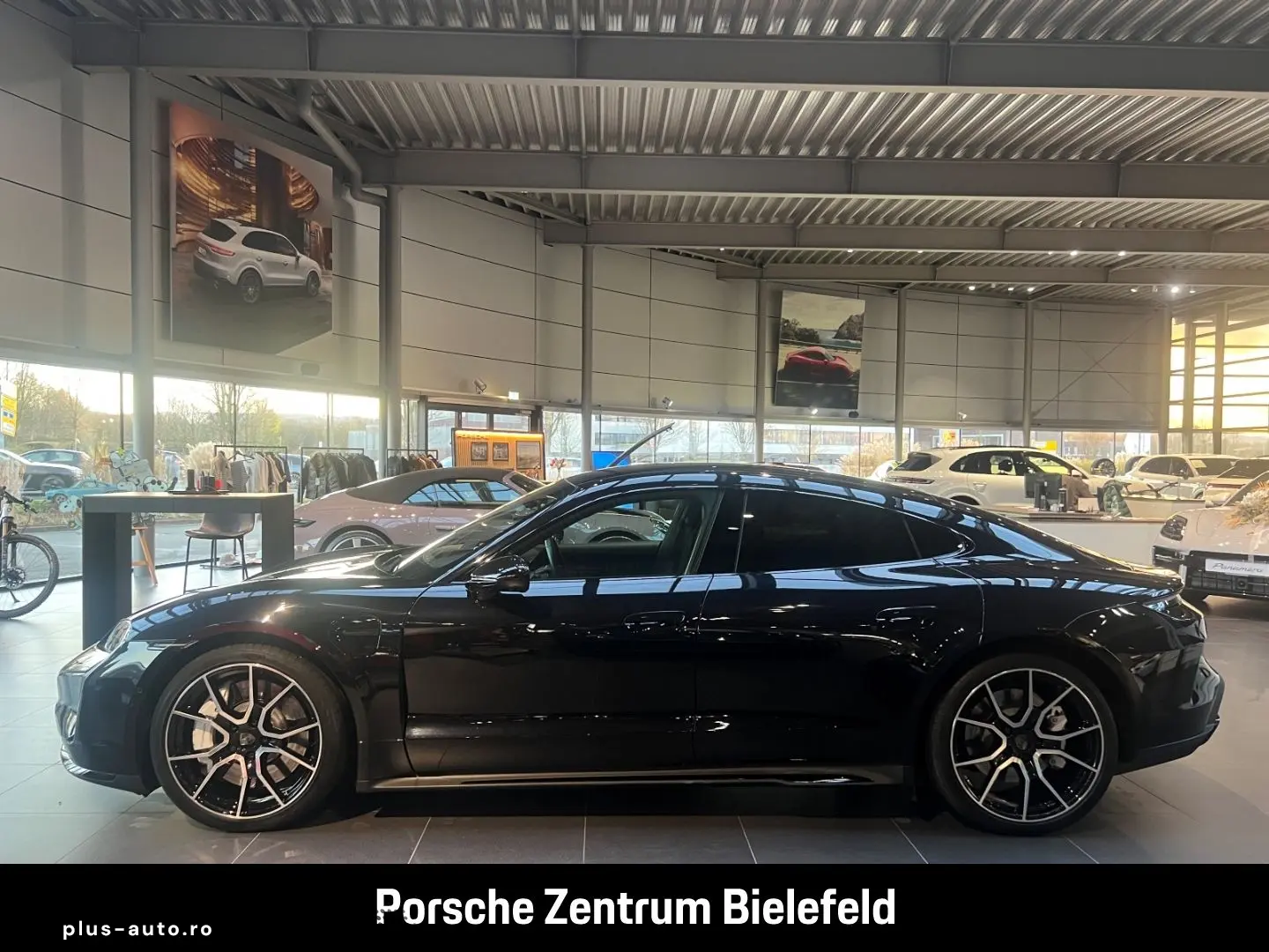 PORSCHE Taycan Turbo HA-Lenkung InnoDrive Sitzbelüftung