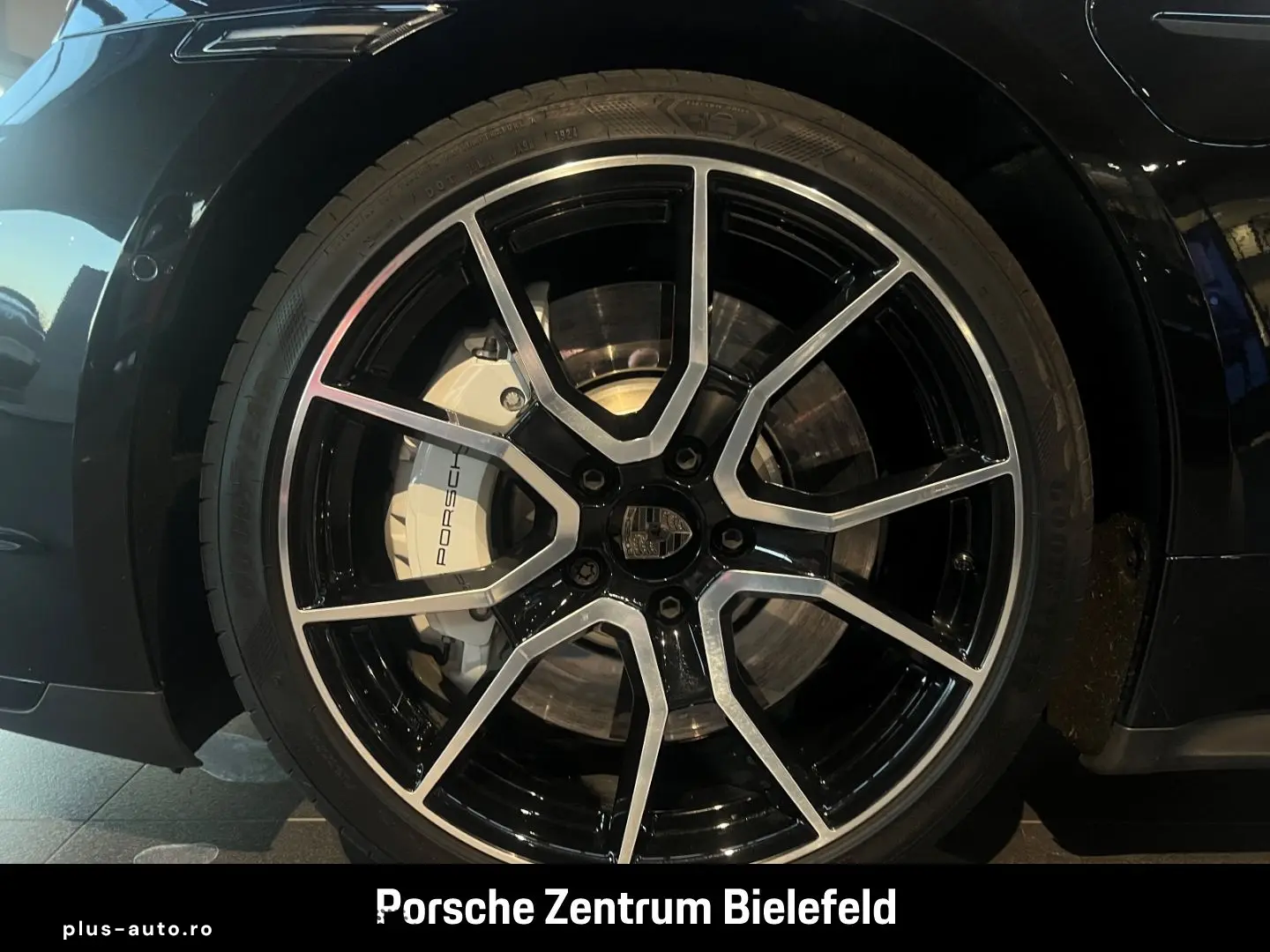 PORSCHE Taycan Turbo HA-Lenkung InnoDrive Sitzbelüftung