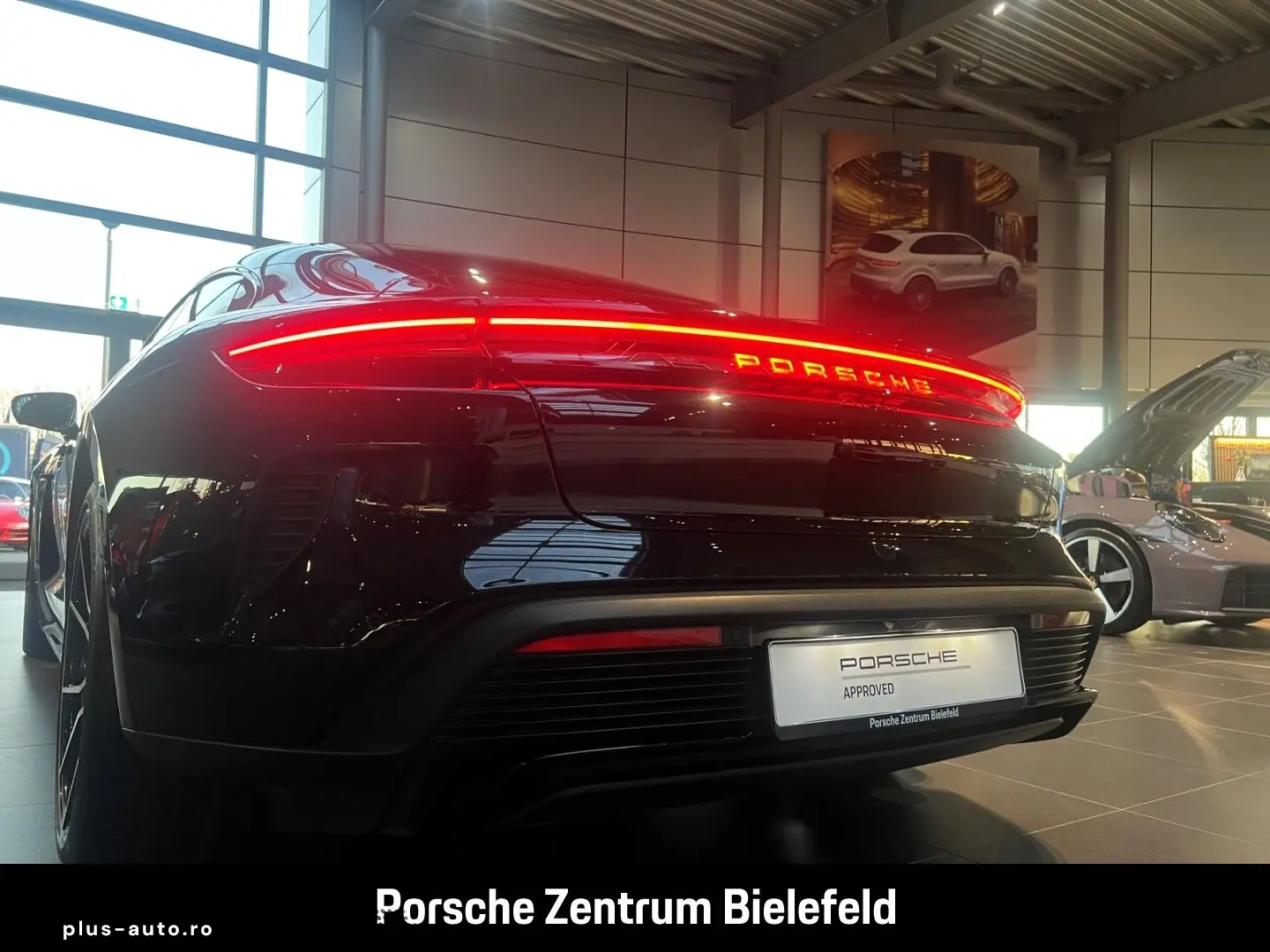 PORSCHE Taycan Turbo HA-Lenkung InnoDrive Sitzbelüftung