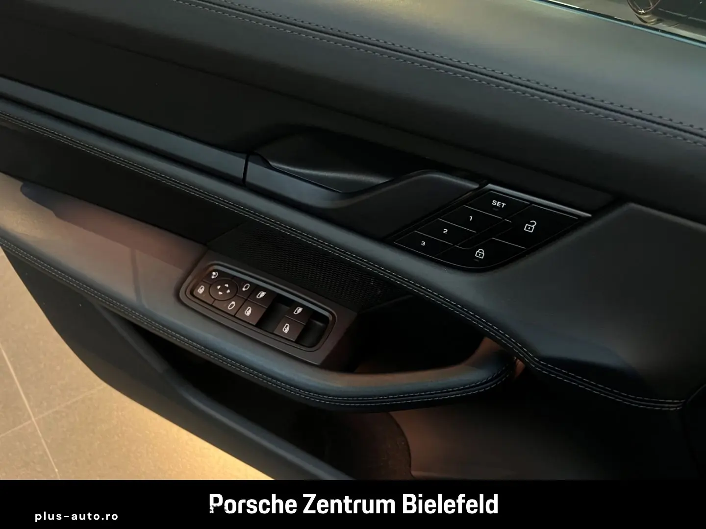 PORSCHE Taycan Turbo HA-Lenkung InnoDrive Sitzbelüftung