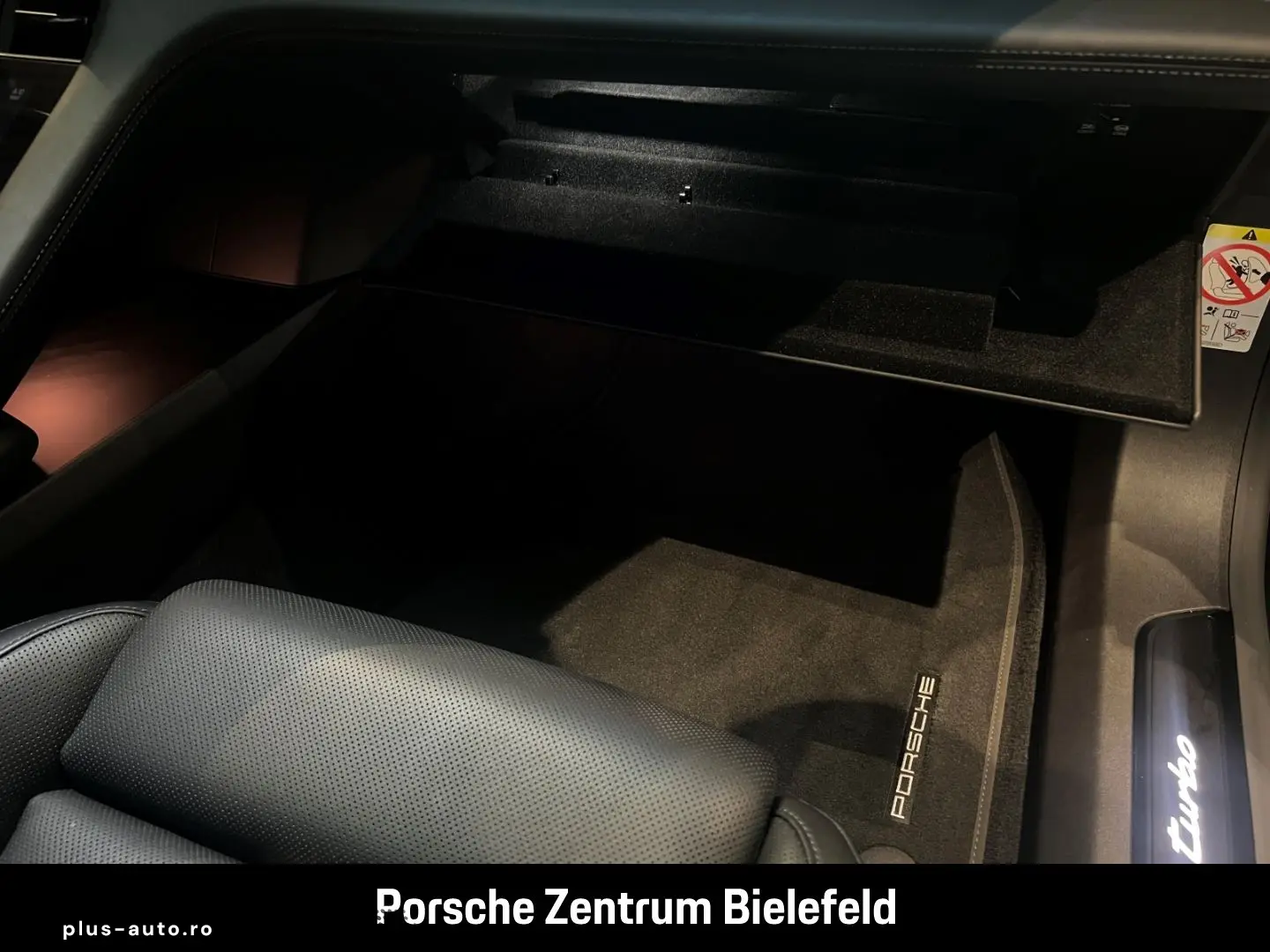 PORSCHE Taycan Turbo HA-Lenkung InnoDrive Sitzbelüftung