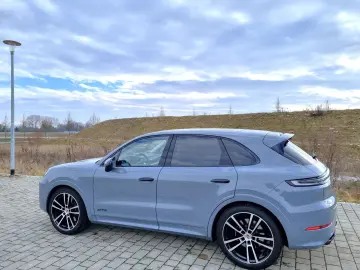 PORSCHE Cayenne 4.0 V8 GTS GTS Standheizung Burmester