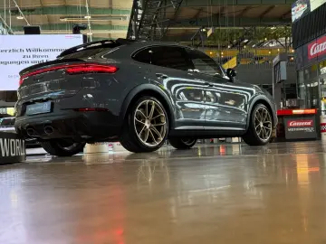 PORSCHE Cayenne Turbo GT