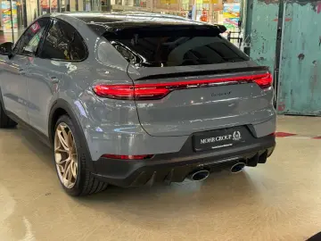 PORSCHE Cayenne Turbo GT