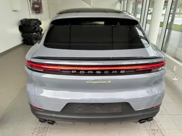 Porsche Cayenne S Hyb Coupe Facelift gr-rot AHK