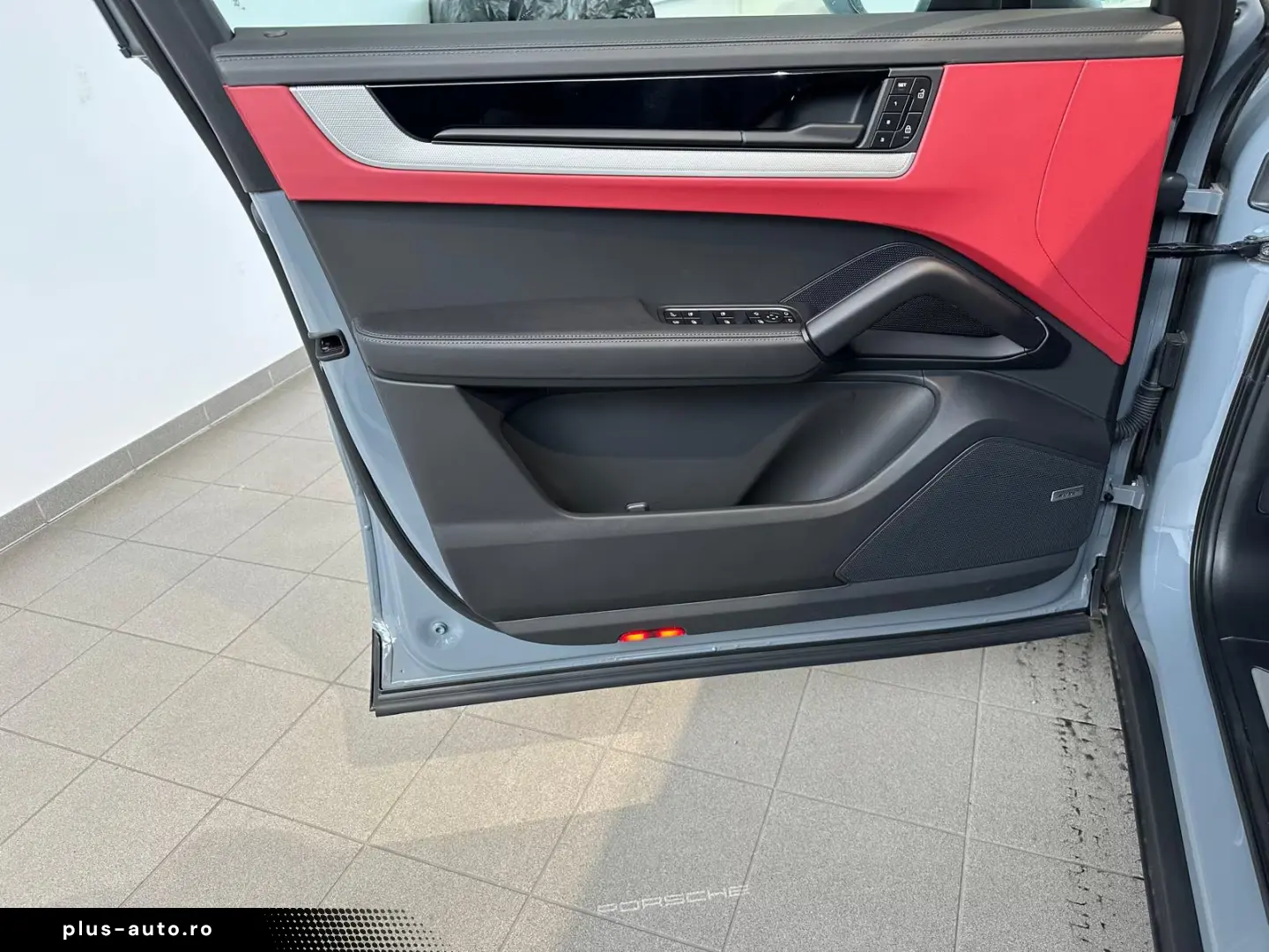 Porsche Cayenne S Hyb Coupe Facelift gr-rot AHK