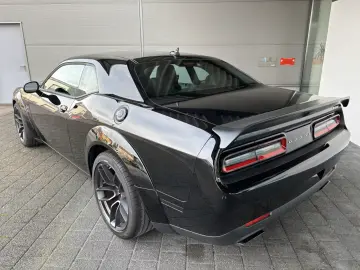 Dodge Challenger Hellcat Widebody 6.2  V8 727 CP. Nou