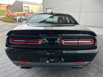 Dodge Challenger Hellcat Widebody 6.2  V8 727 CP. Nou