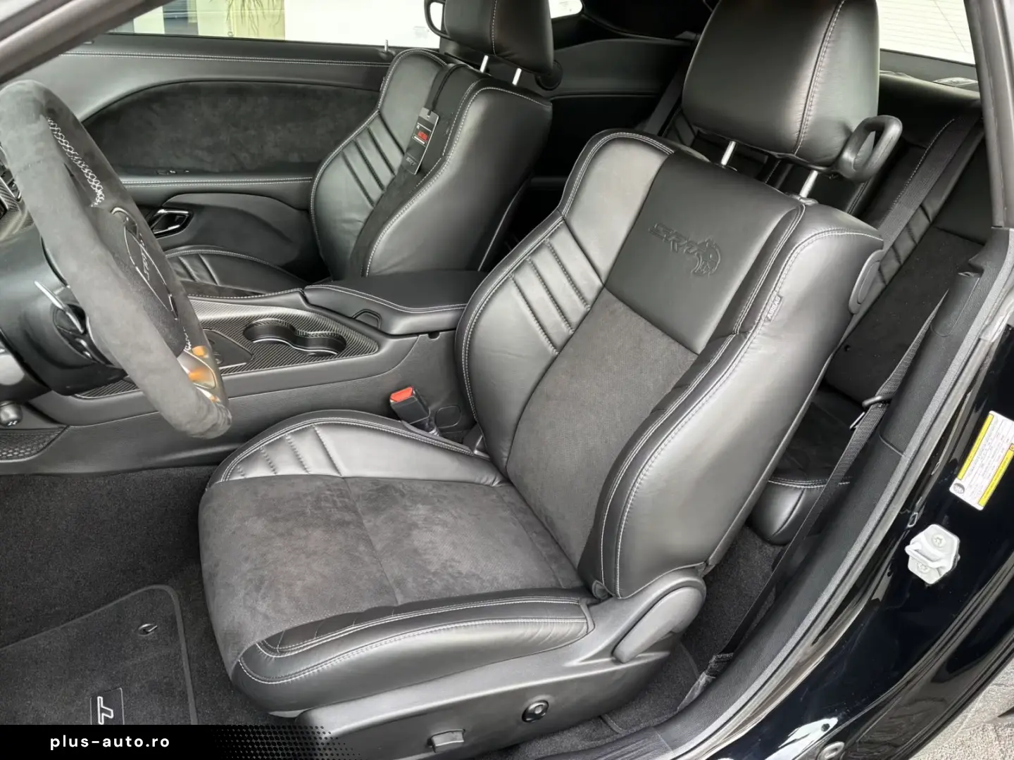 Dodge Challenger Hellcat Widebody 6.2  V8 727 CP. Nou