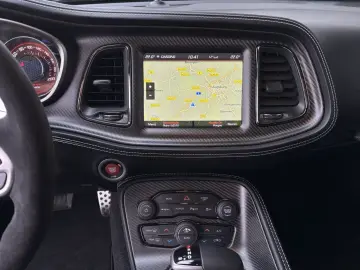 Dodge Challenger Hellcat Widebody 6.2  V8 727 CP. Nou