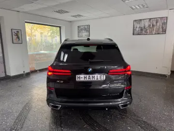 BMW X530d M-SPORT LASER PANO ICONIC KEYLESS HUD 360