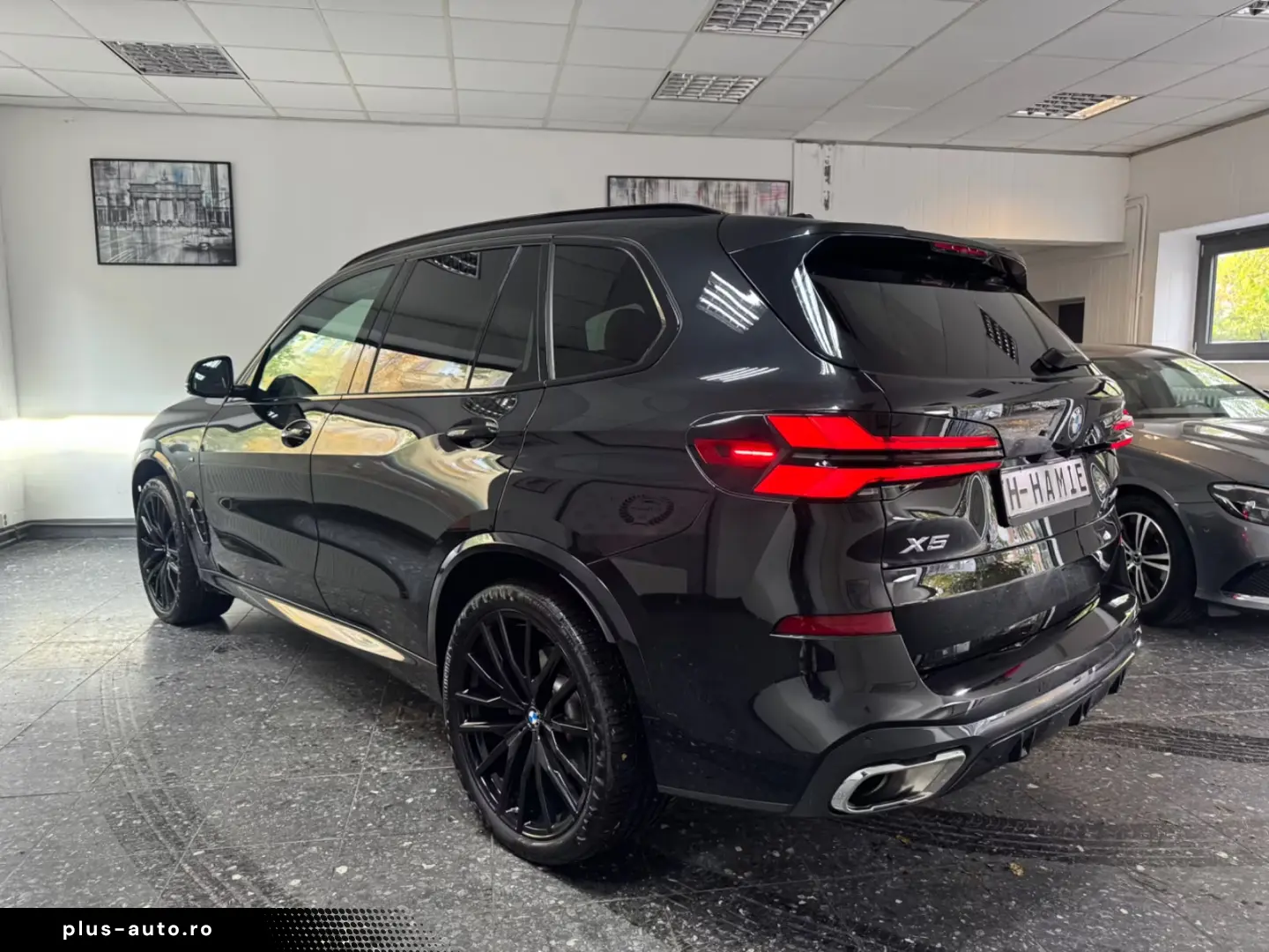 BMW X530d M-SPORT LASER PANO ICONIC KEYLESS HUD 360
