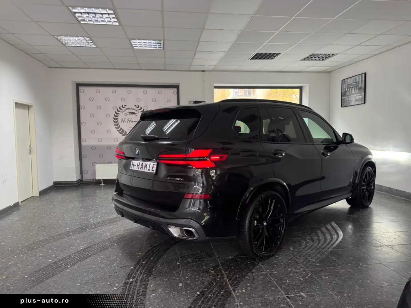 BMW X530d M-SPORT LASER PANO ICONIC KEYLESS HUD 360