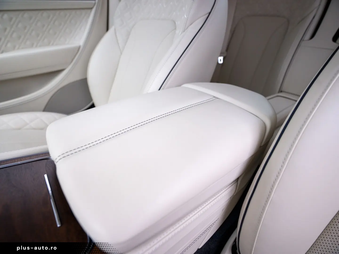 BENTLEY Continental GTC V8  B&O  Akrapovic