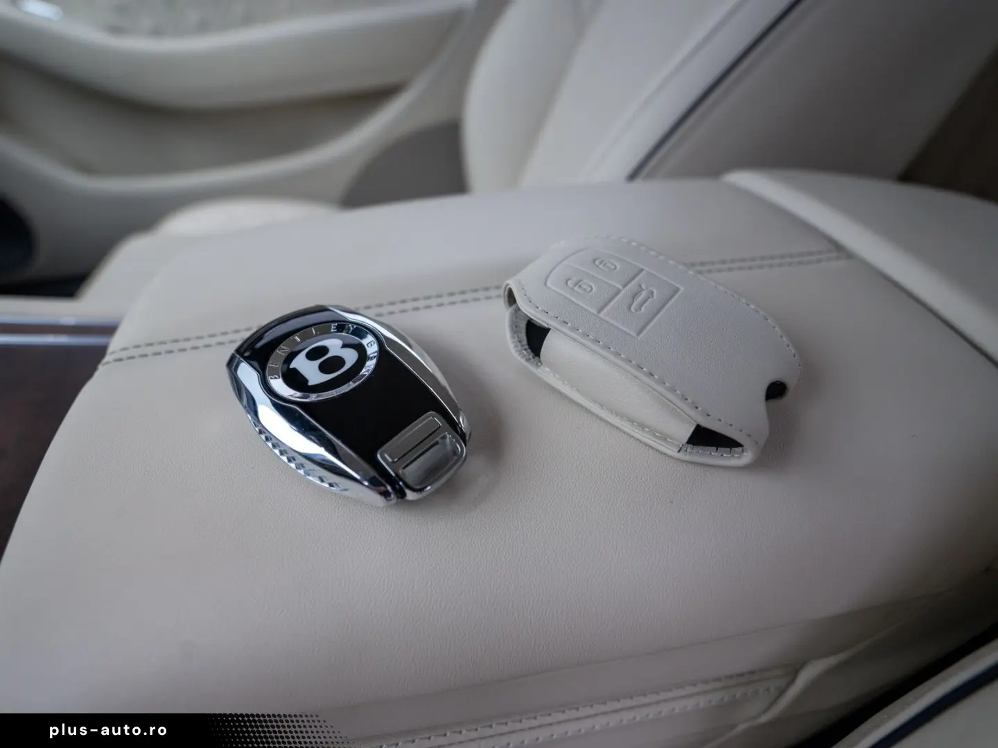 BENTLEY Continental GTC V8  B&O  Akrapovic