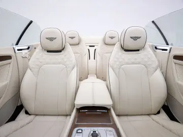 BENTLEY Continental GTC V8  B&O  Akrapovic